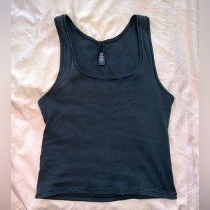 Skims Black Tank